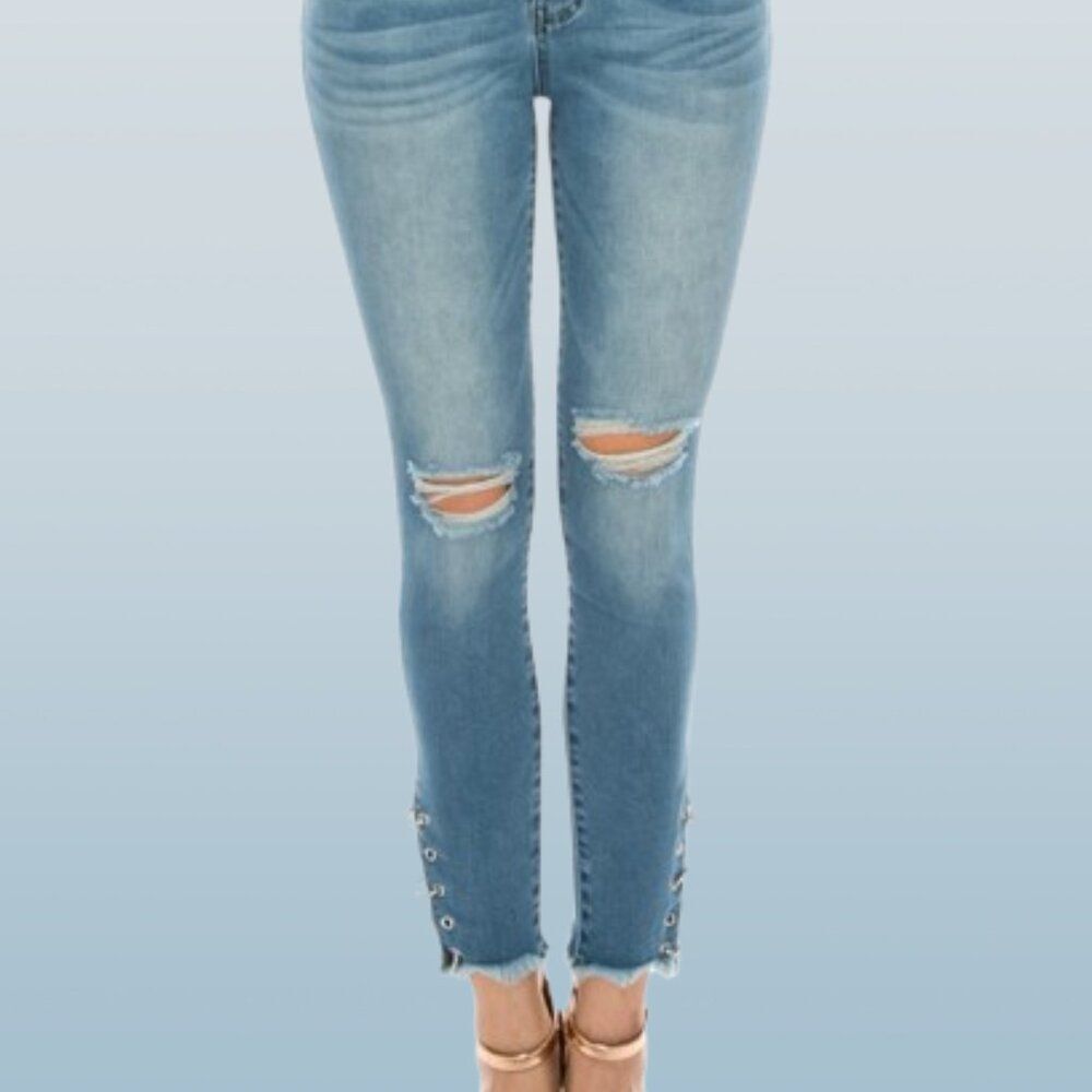 Side Ring Detail Skinny Jeans 4088 NWT Boutique - Picture 3 of 15